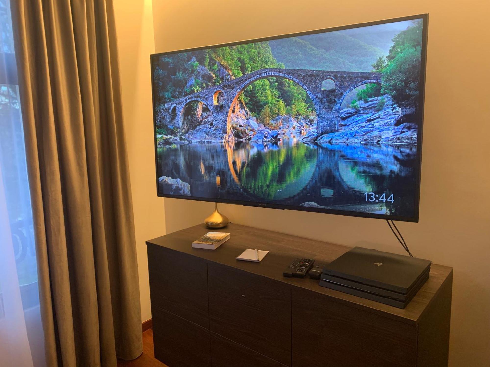 Botanique Suites Airbnb, Anversa Esterno foto
