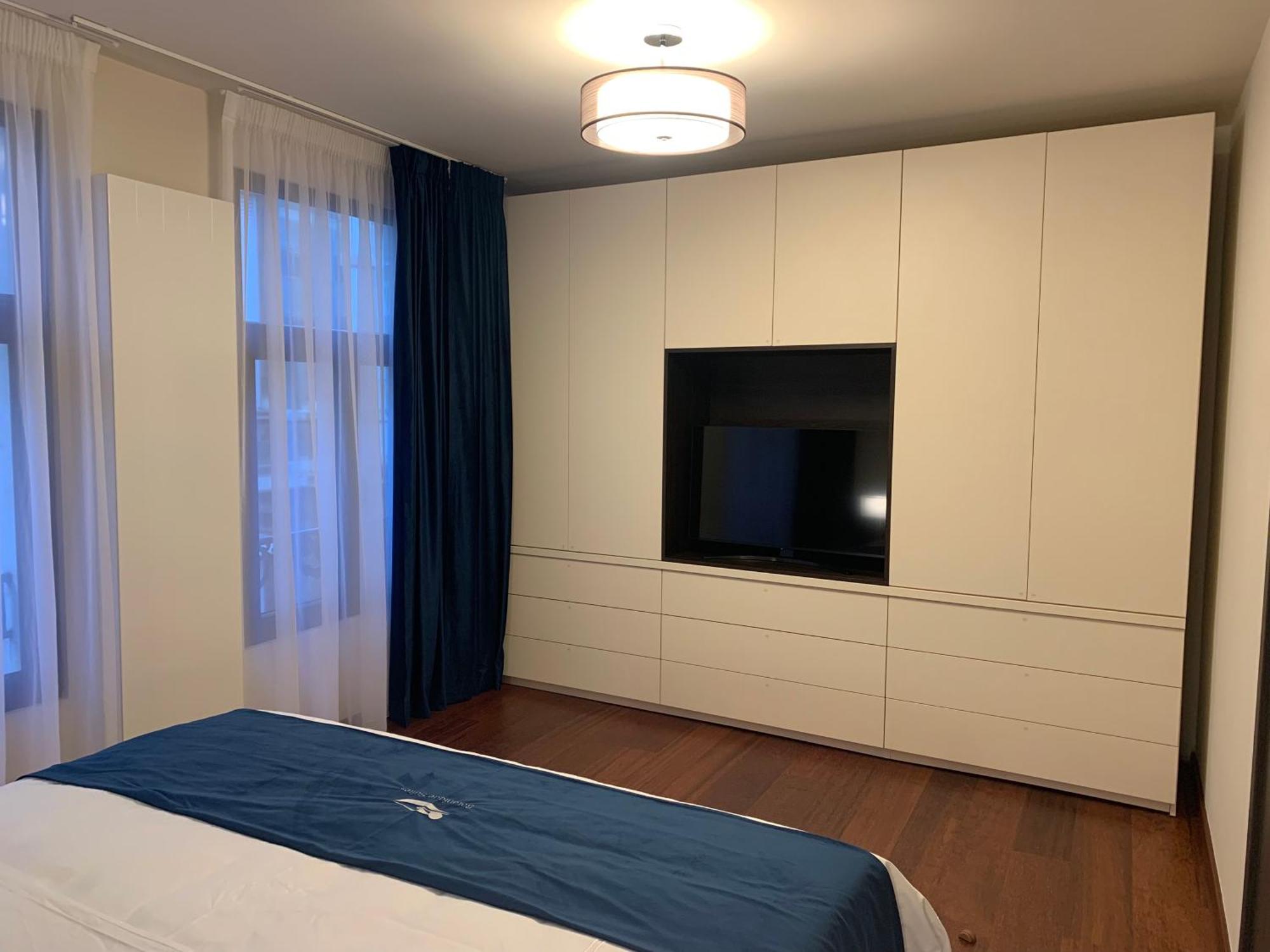 Botanique Suites Airbnb, Anversa Esterno foto