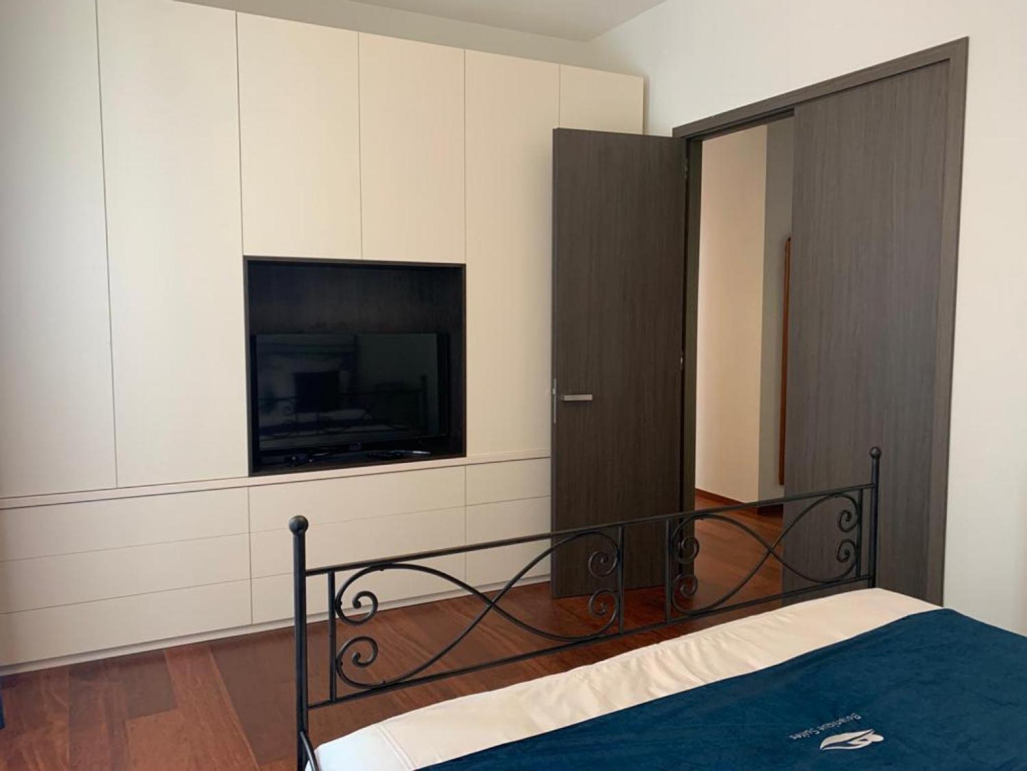 Botanique Suites Airbnb, Anversa Esterno foto