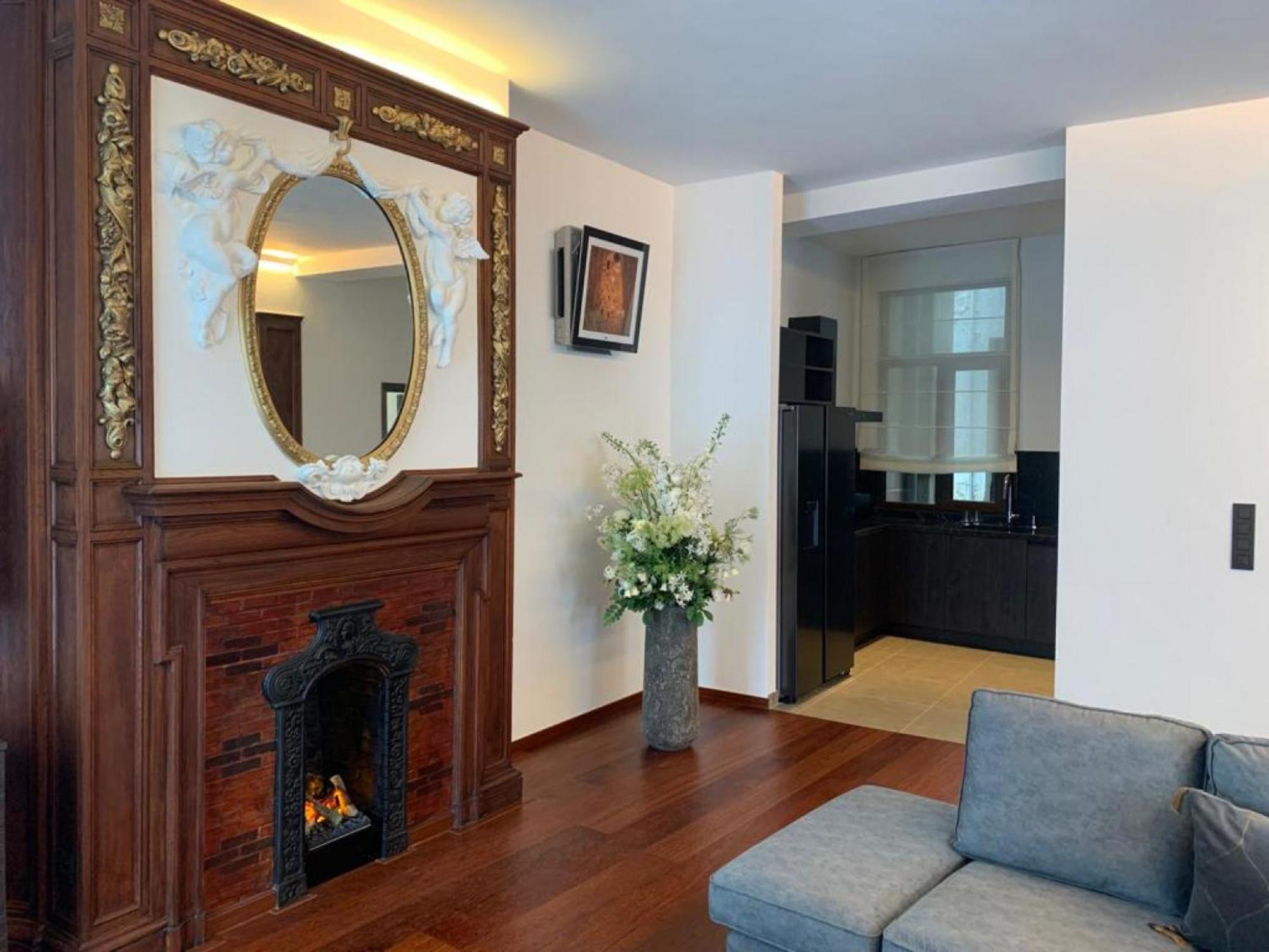 Botanique Suites Airbnb, Anversa Esterno foto